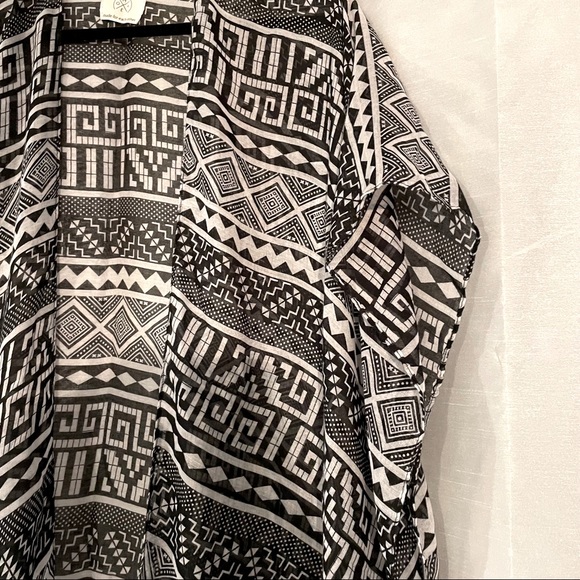 made for eachother - swim shawl / fancy shawl - Picture 4 of 5